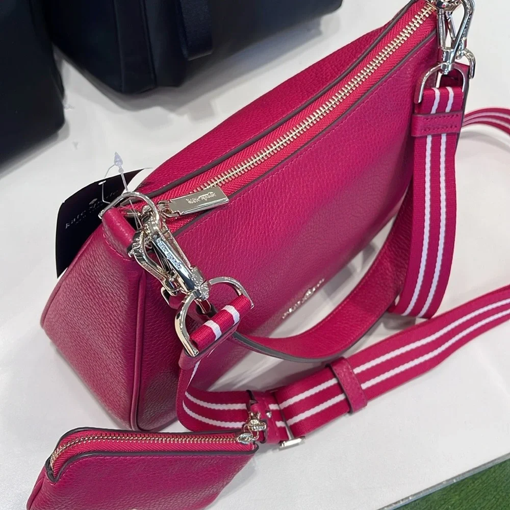 Kate Spade Rosie Shoulder Bag With Tech Attachment AirPod
Renaissance Rosie
NWT - Picture 9 of 16